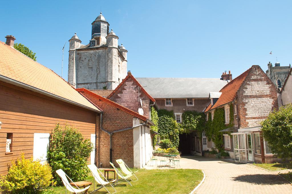 Relais du Beffroi Chambres d'Hôtes Saint-Riquier Extérieur photo